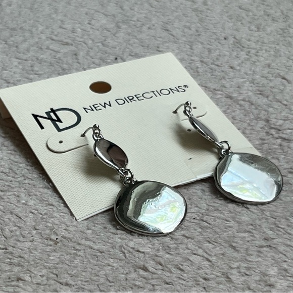 New Directions Silver-Tone Circle Dangle Drop Earrings-Casual-Classic-NEW-NWT - Picture 1 of 10